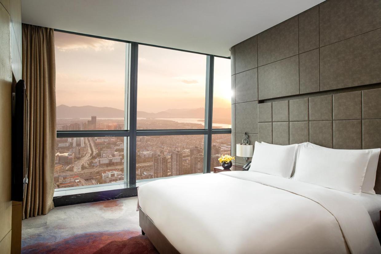 Sofitel Kunming Hotel Exterior photo